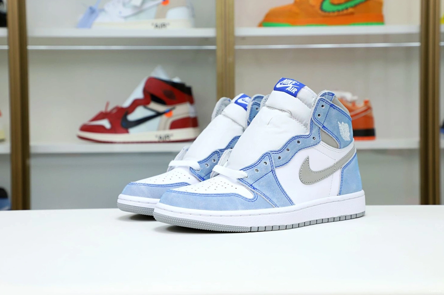 OG 'HYPER HIGH RETRO JORDAN 1 ROYAL' AIR 1226